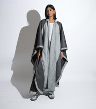 Load image into Gallery viewer, OVERSIZE LONG BISHT
