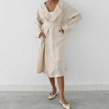 Load image into Gallery viewer, LONG TRENCH LINEN JACKET
